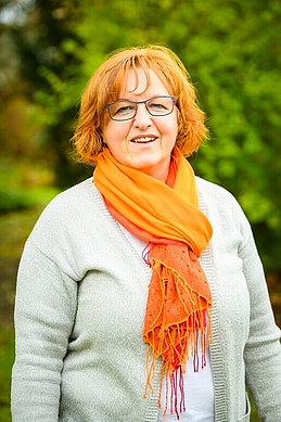 Martha Altweck-Glöbl ist Vize-Landrätin im Landkreis Straubing-Bogen und seit April 2022 stellvertretende Landesvorsitzende der ÖDP Bayern. Die Diplom-Sozialpädagogin bildete mehrere Jahrzehnte lang Erzieherinnen aus.