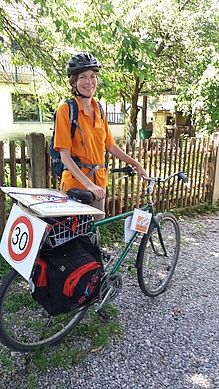 Maiken Winter bei der ÖDP-Radtour im Wahlkreis Weilheim - Garmisch